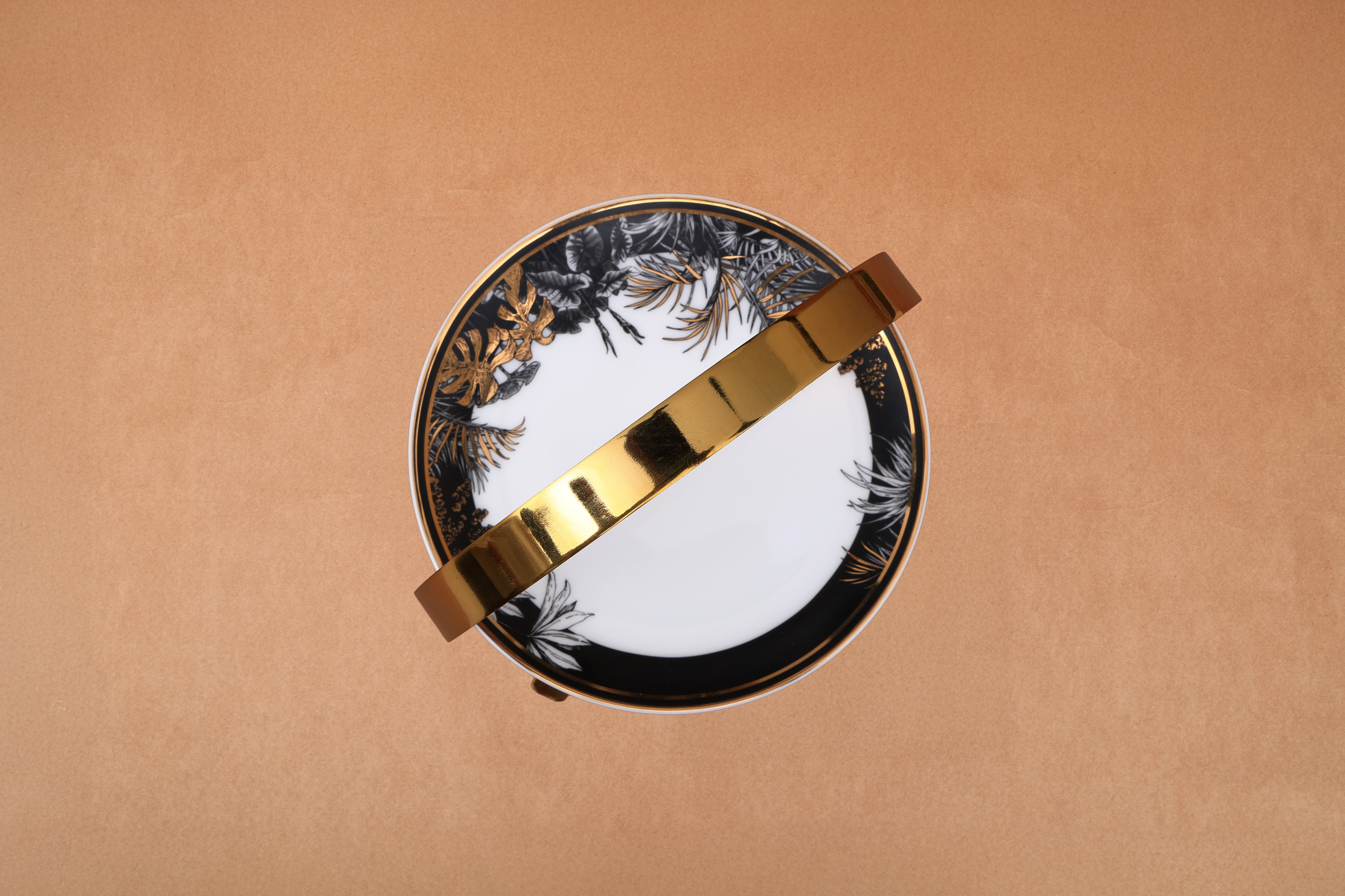 Safari Two-tier Cake Stand with BB plates