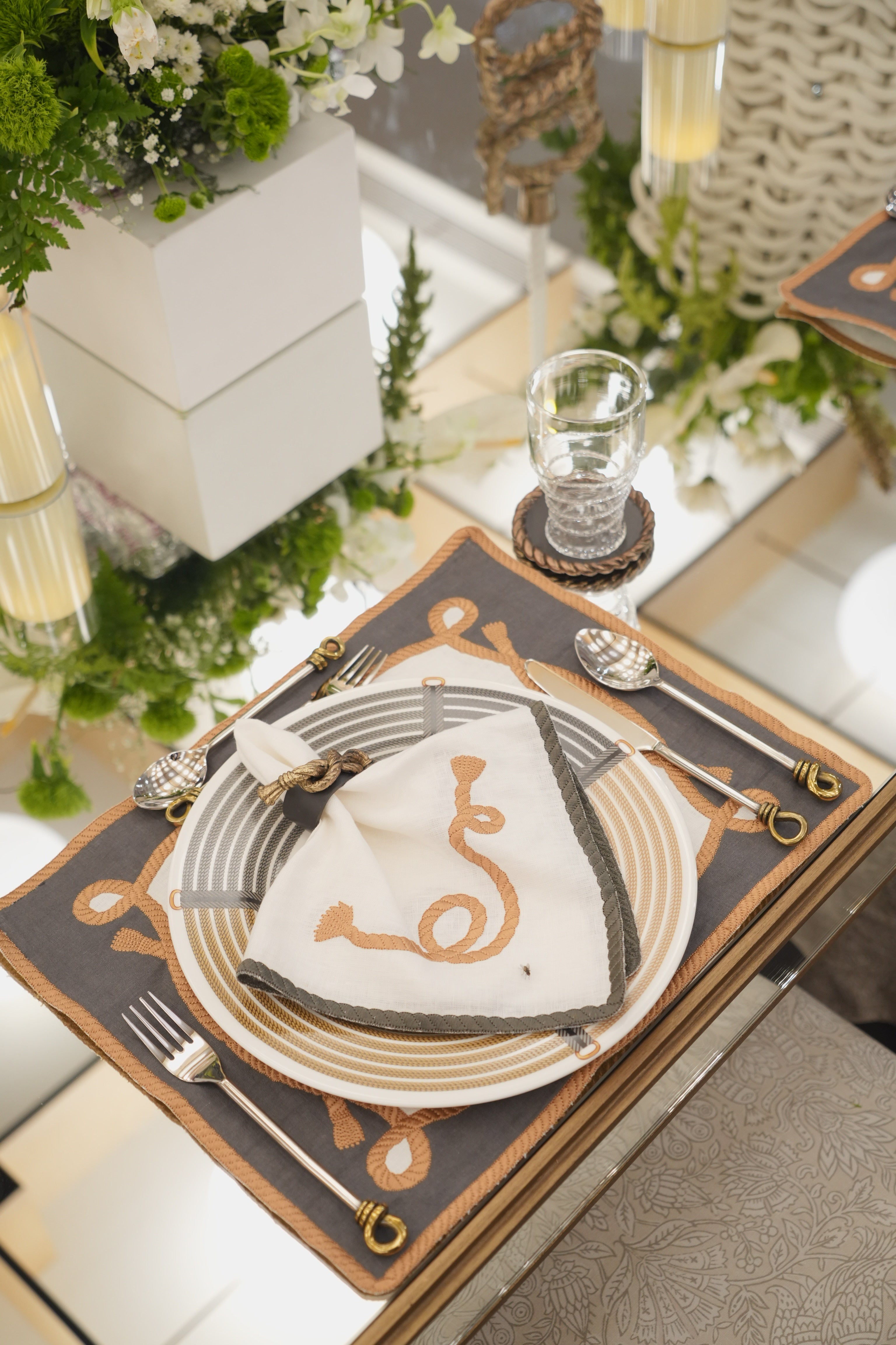 Cordage Charger Plate