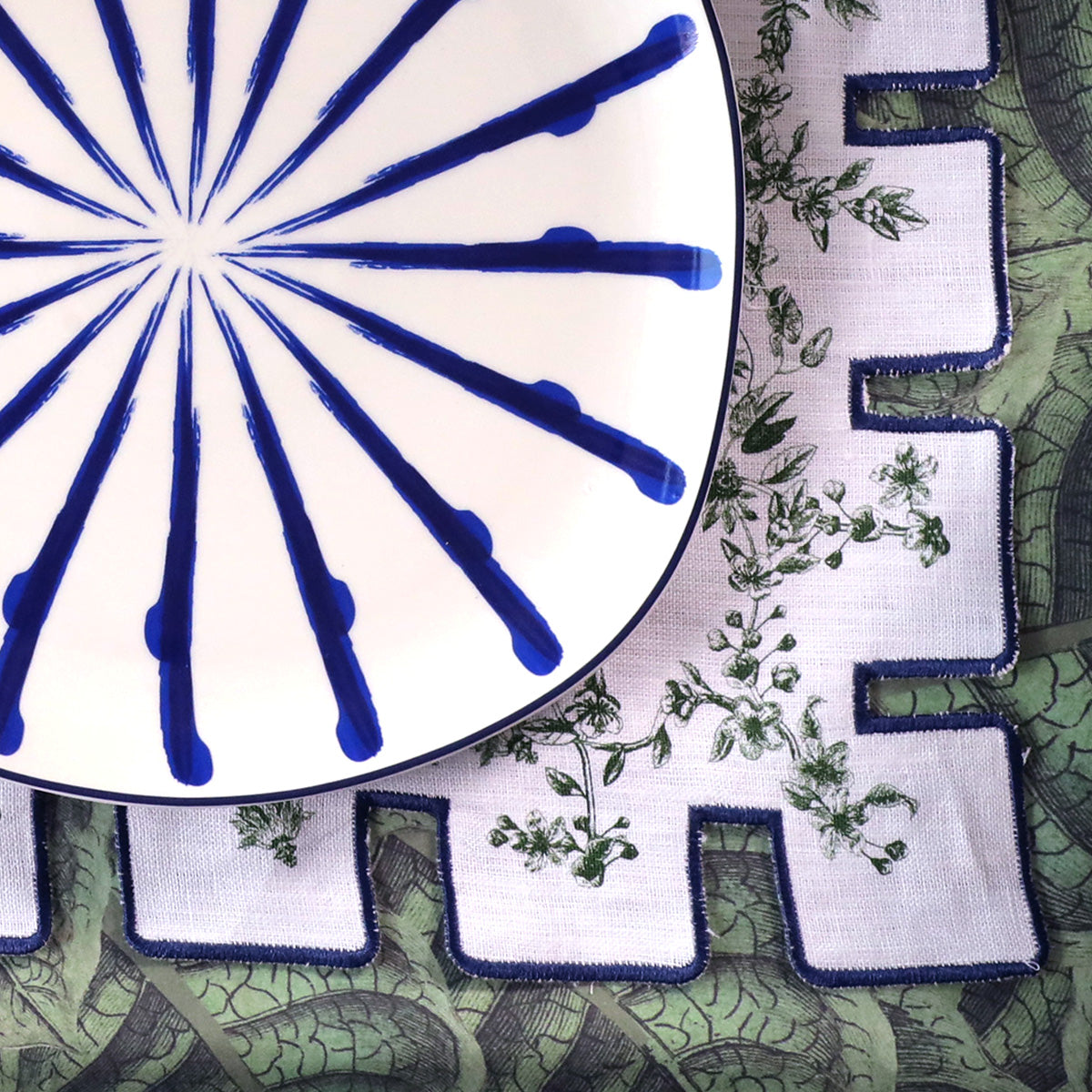 Jardin Linen Laminated Placemat- Blue & Green