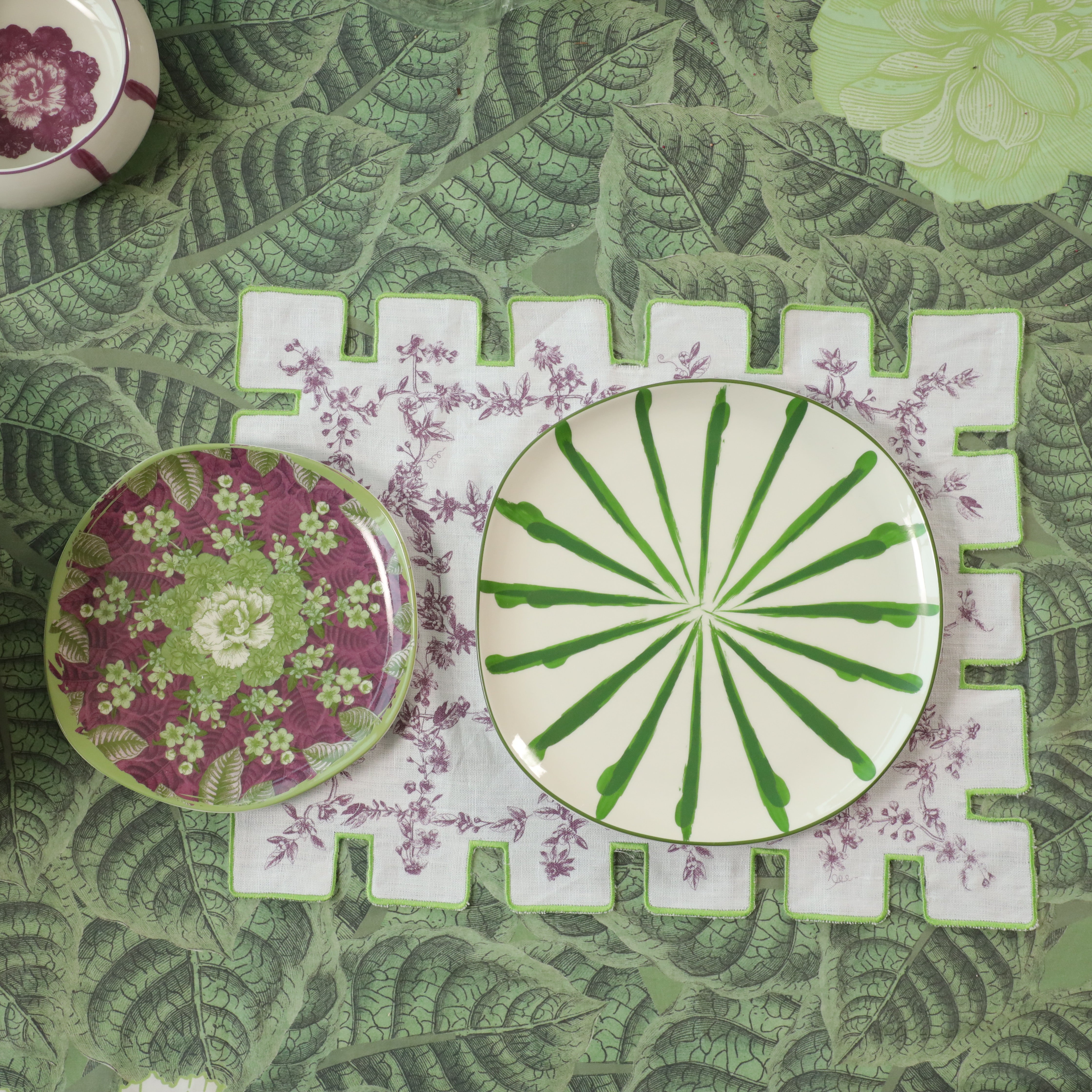 Jardin Side Plate- Purple