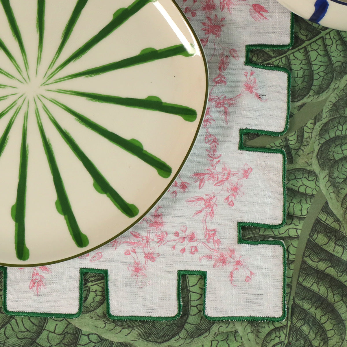 Jardin Linen Laminated Placemat- Green & Pink