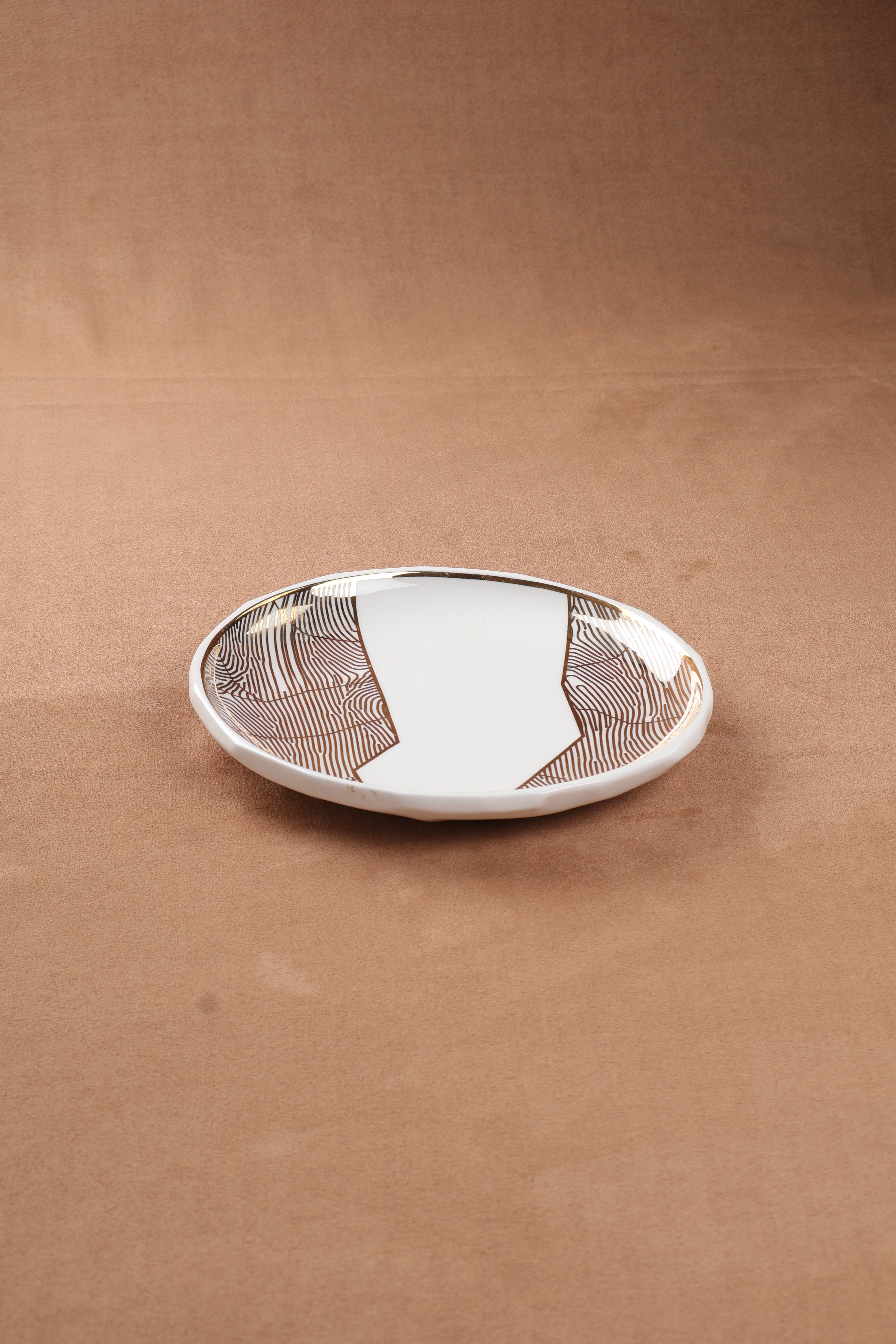 Identity side plate