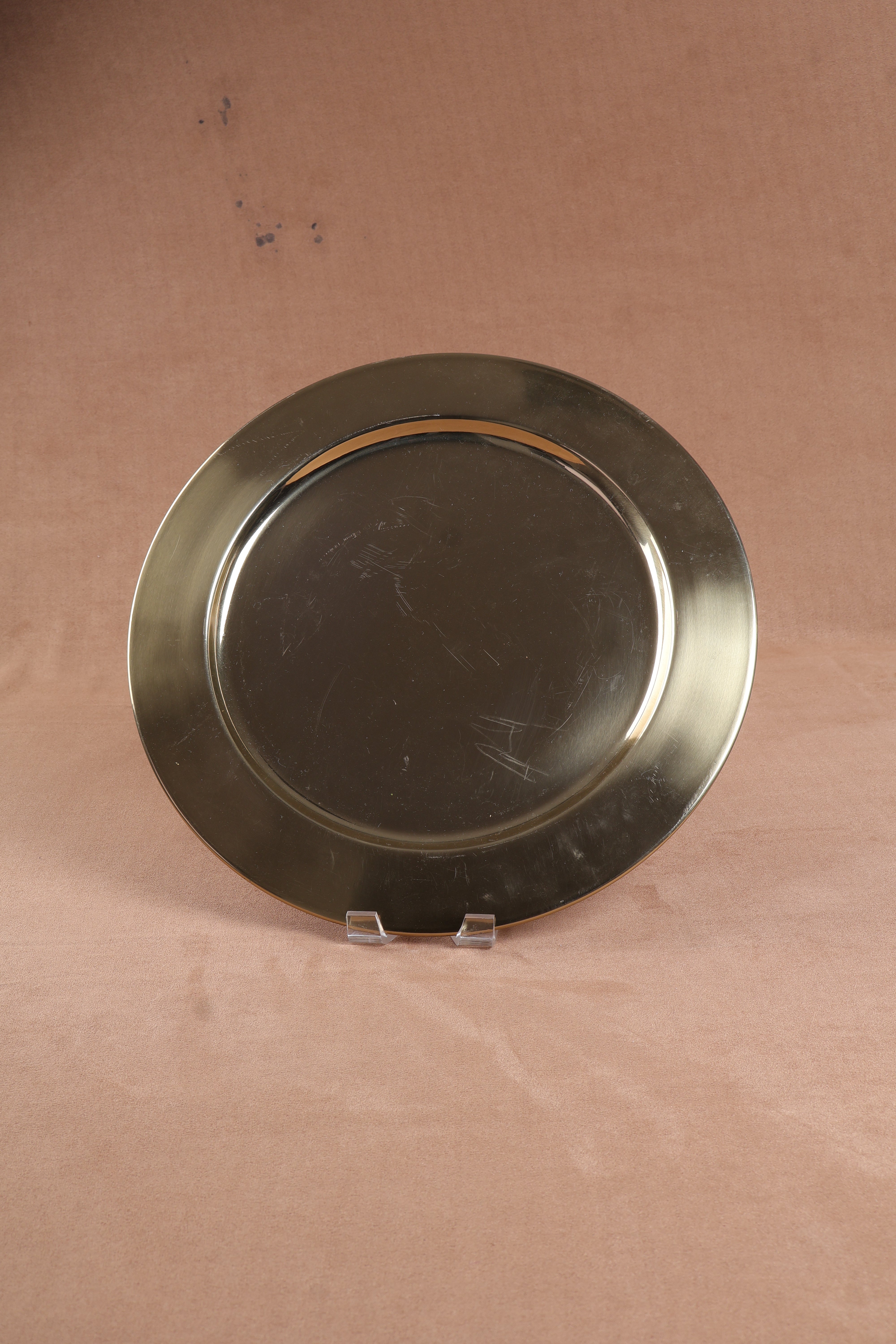 Identity Charger plate