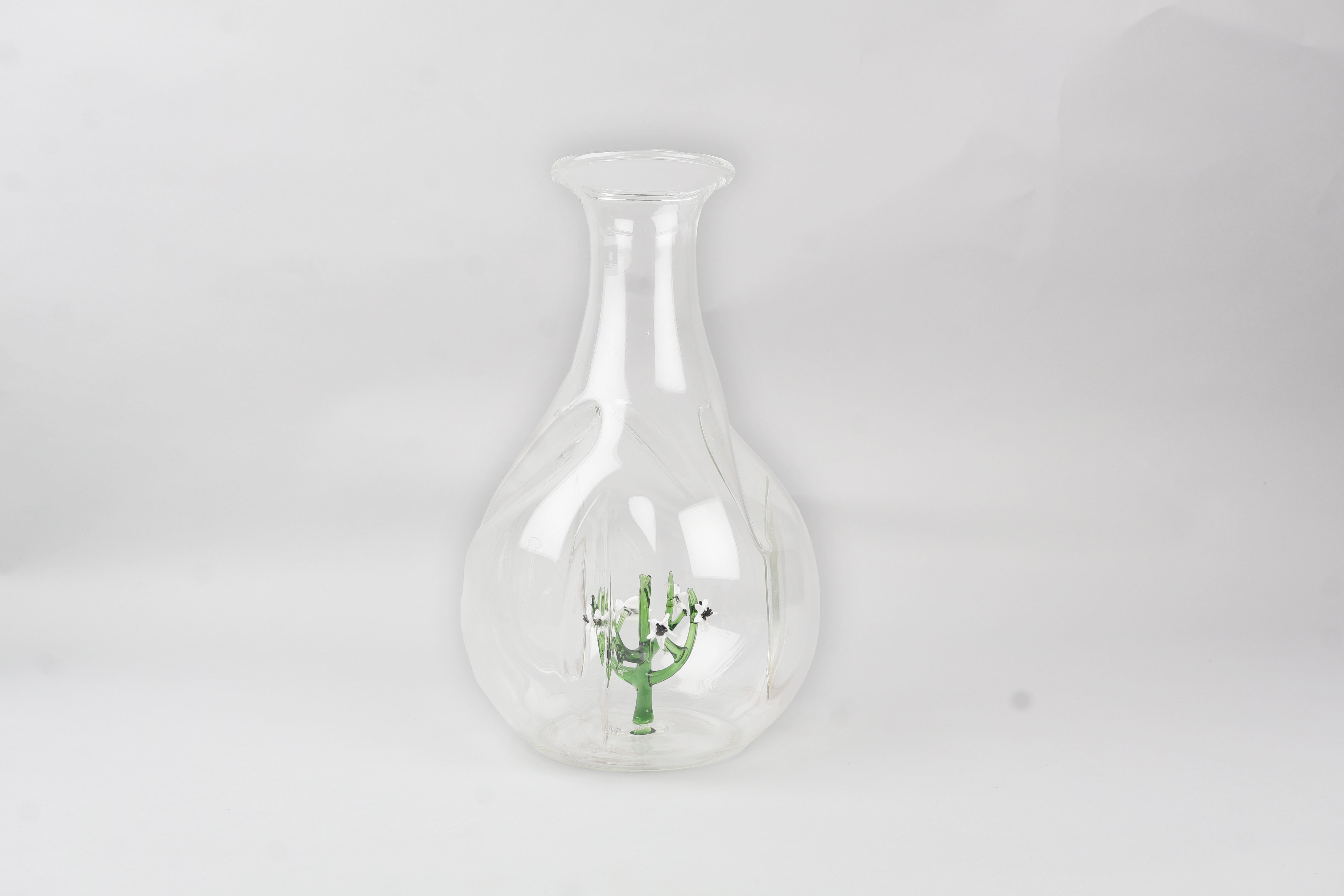 Jardin Glass Carafe- White