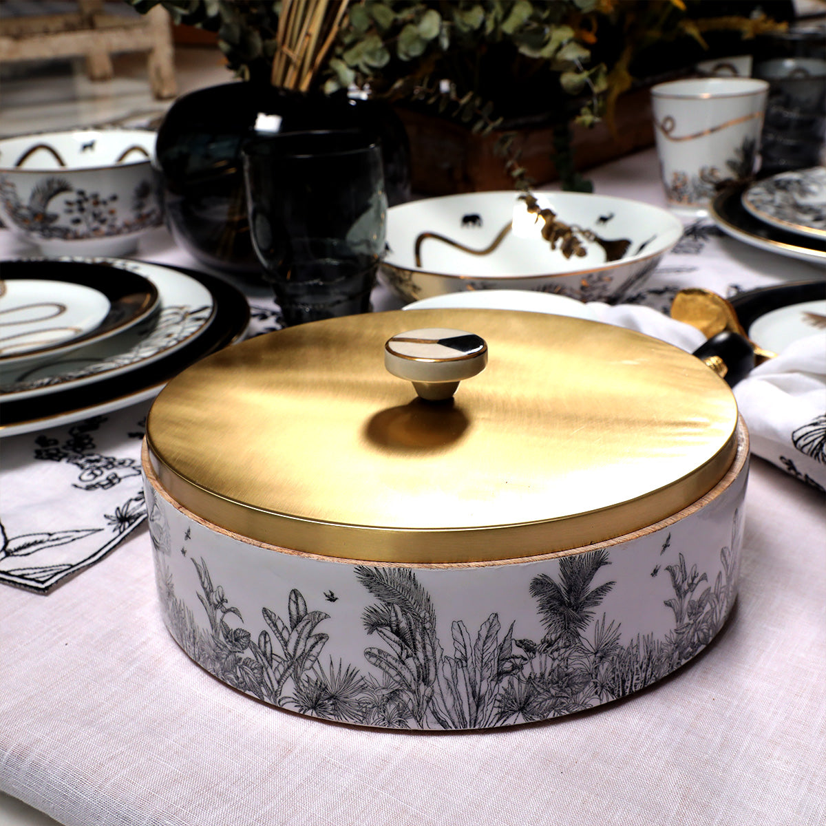 Safari Wooden Roti Box with Metal Lid