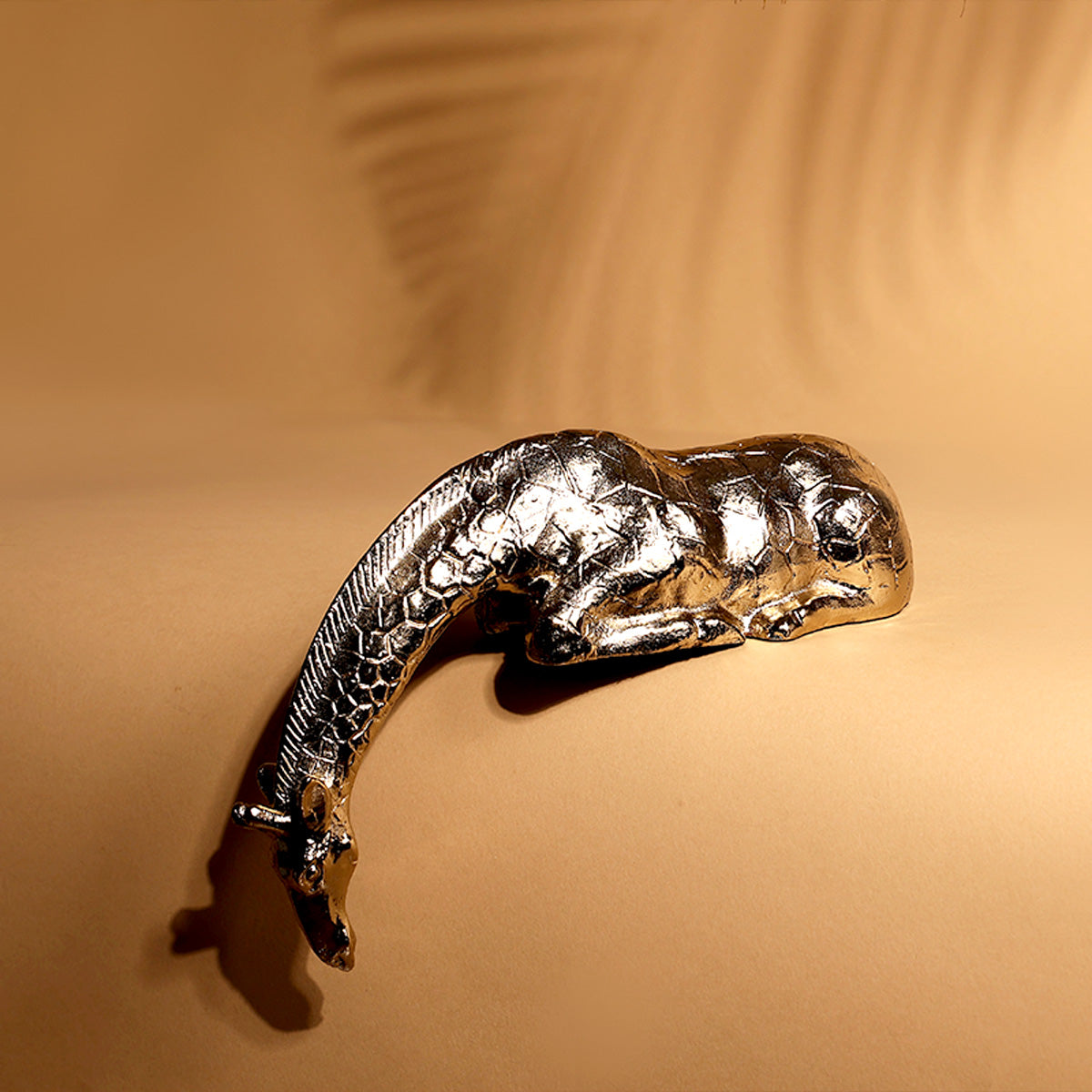 Safari Gold Metal Giraffe