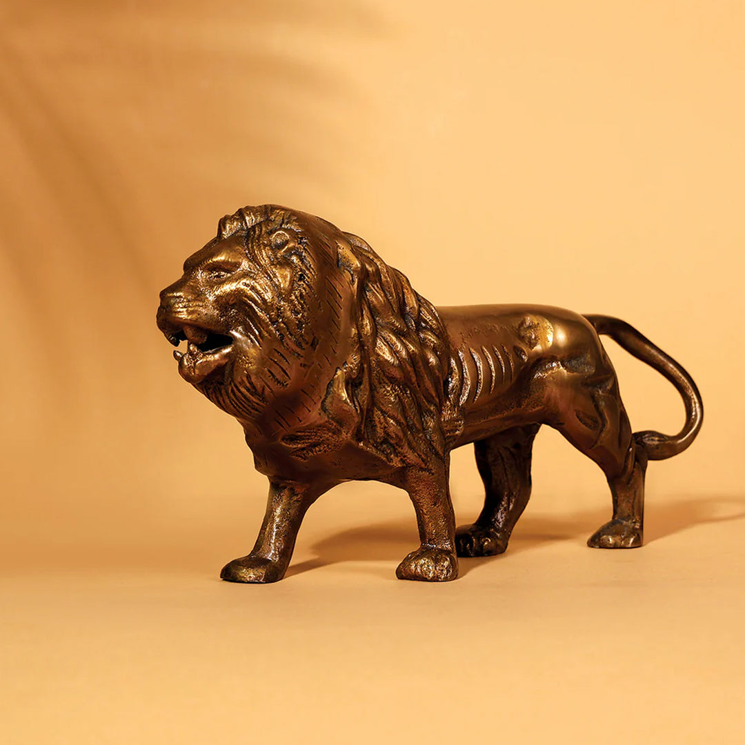 Safari Gold metal lion