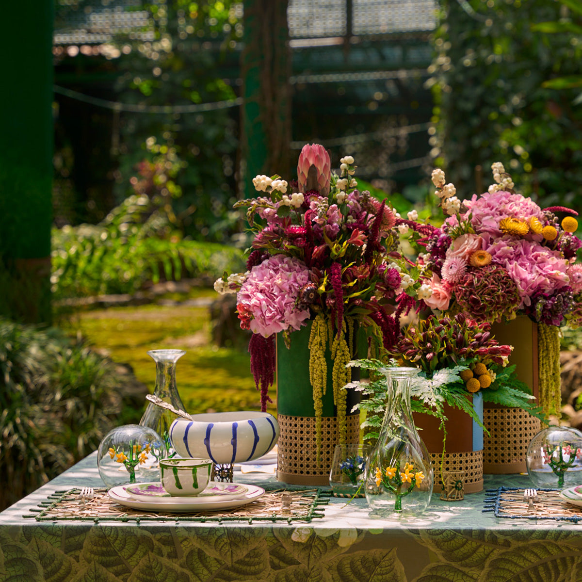 Jardin Glass Table Décor Sphere- Yellow