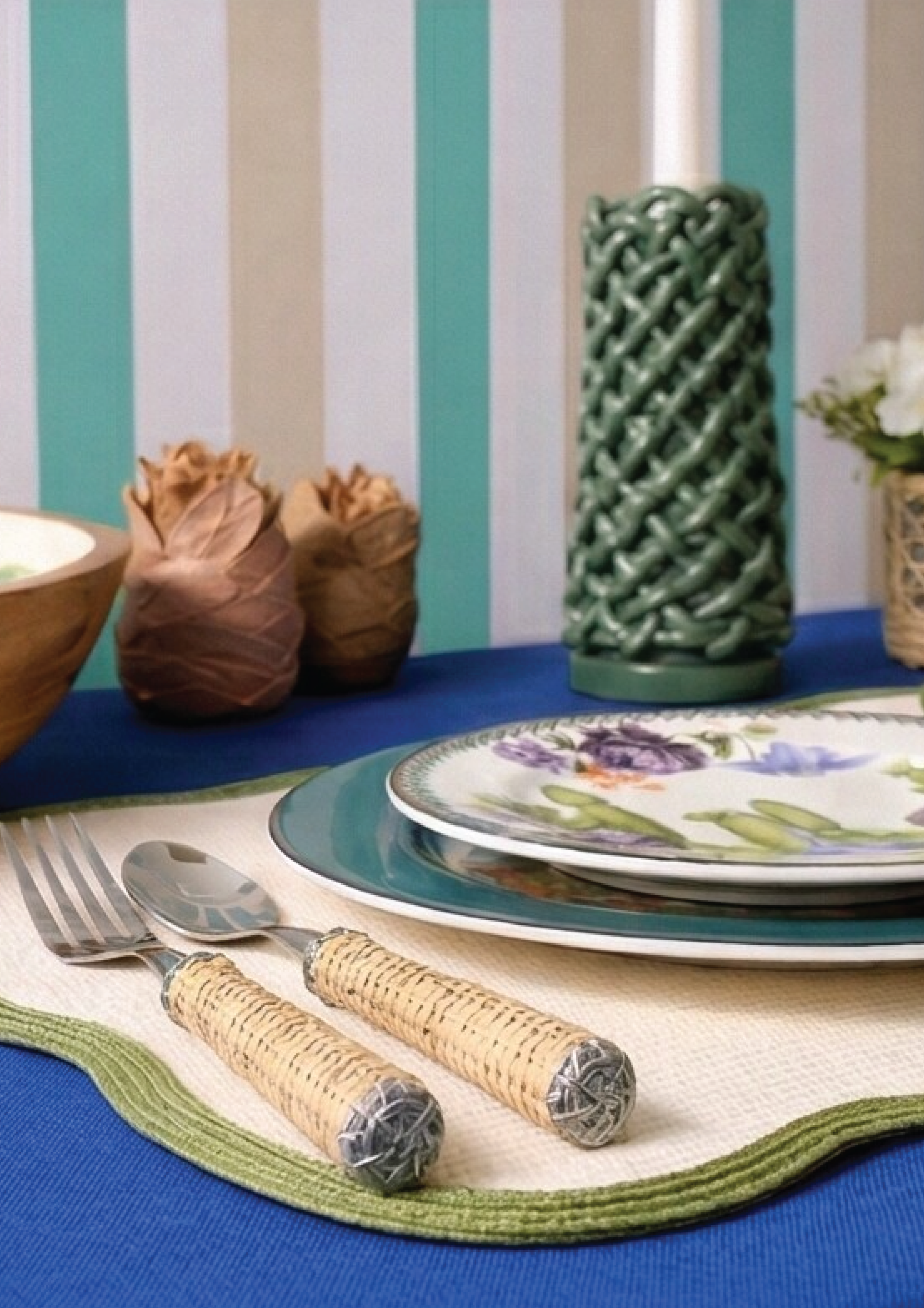 Scallop Green Placemat & Table Napkin