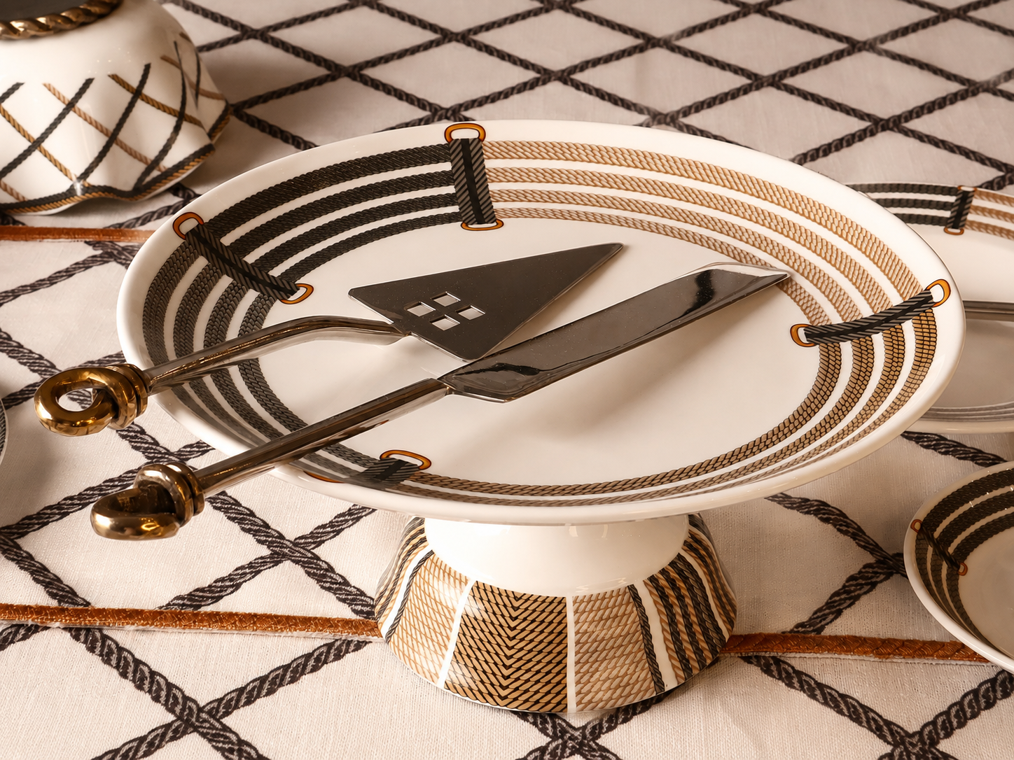 Cordage Cake Stand