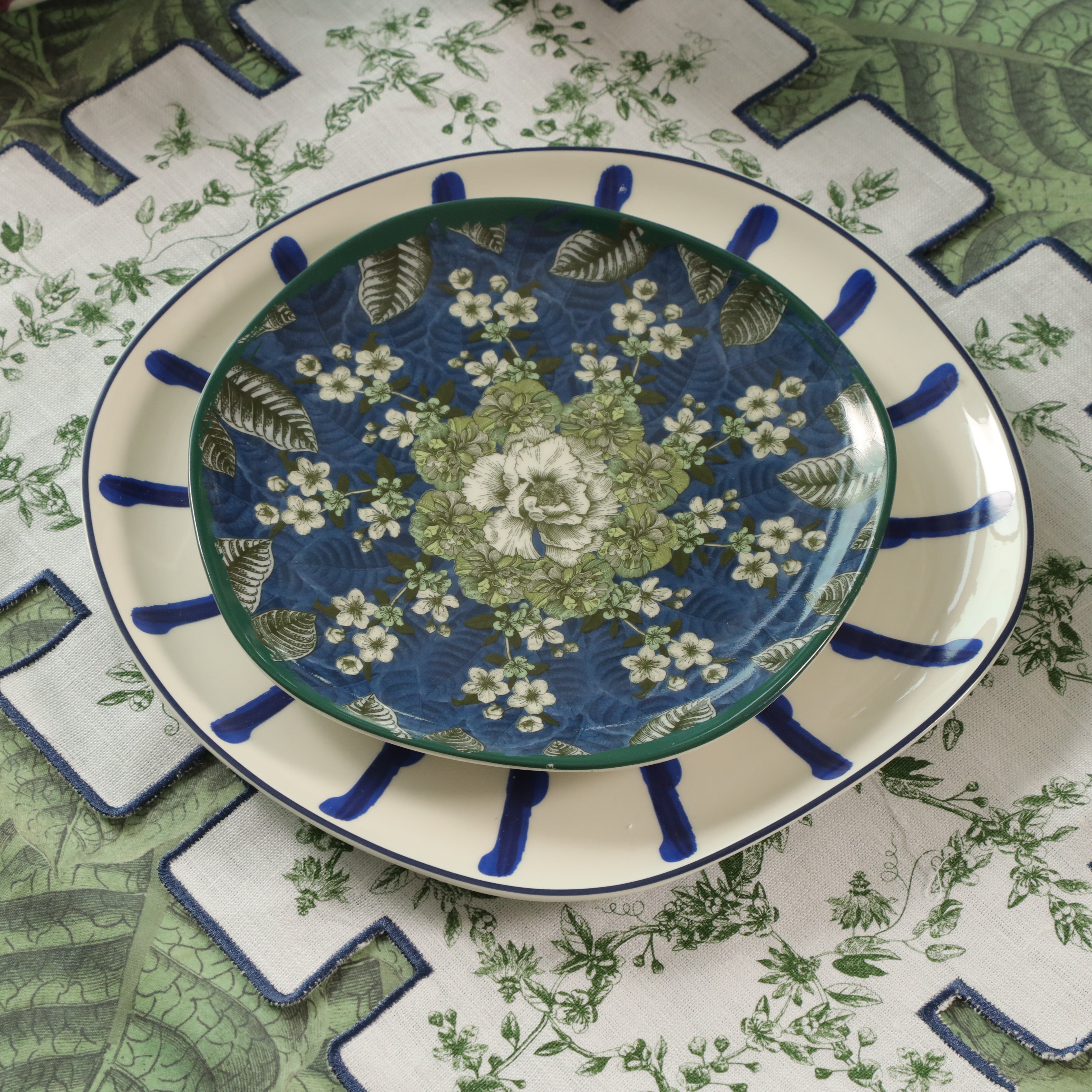 Jardin Linen Laminated Placemat- Blue & Green
