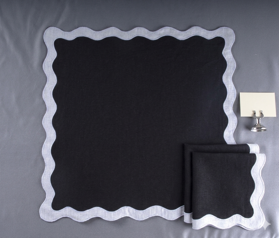 Scallop napkin- Black