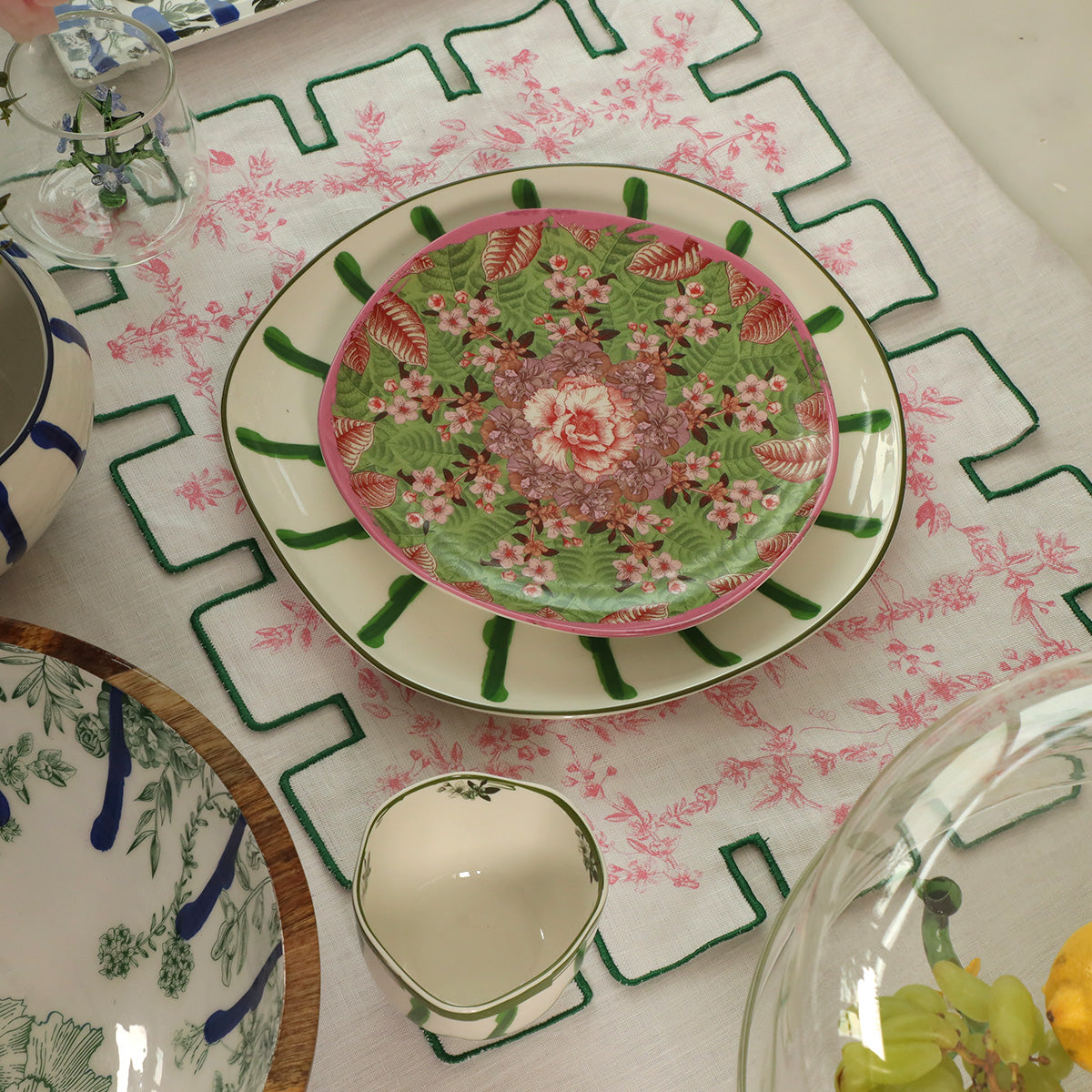 Jardin Linen Laminated Placemat- Green & Pink