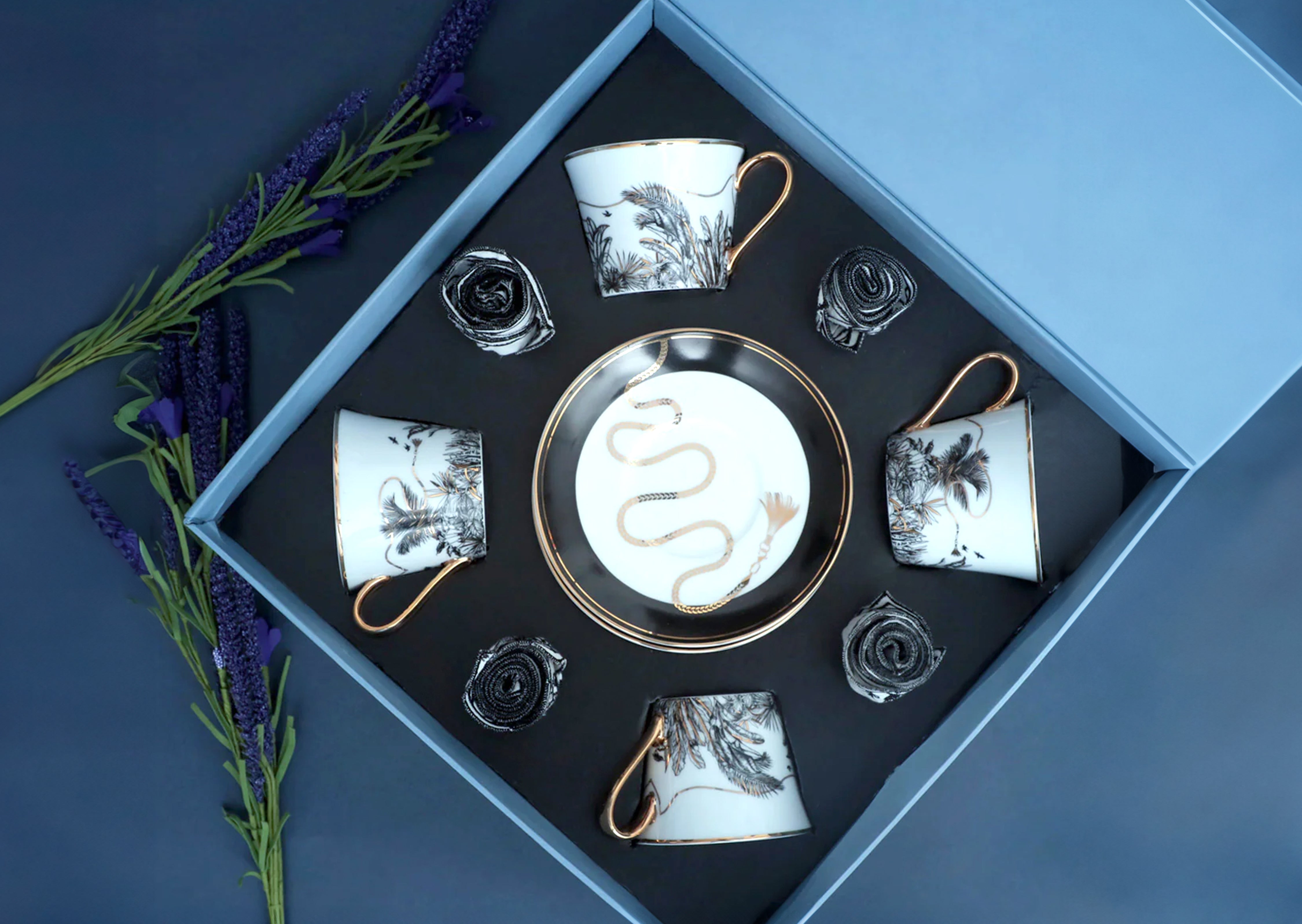 Safari Gift Set of 4 Tea Cup Saucer and Cocktail Napkins