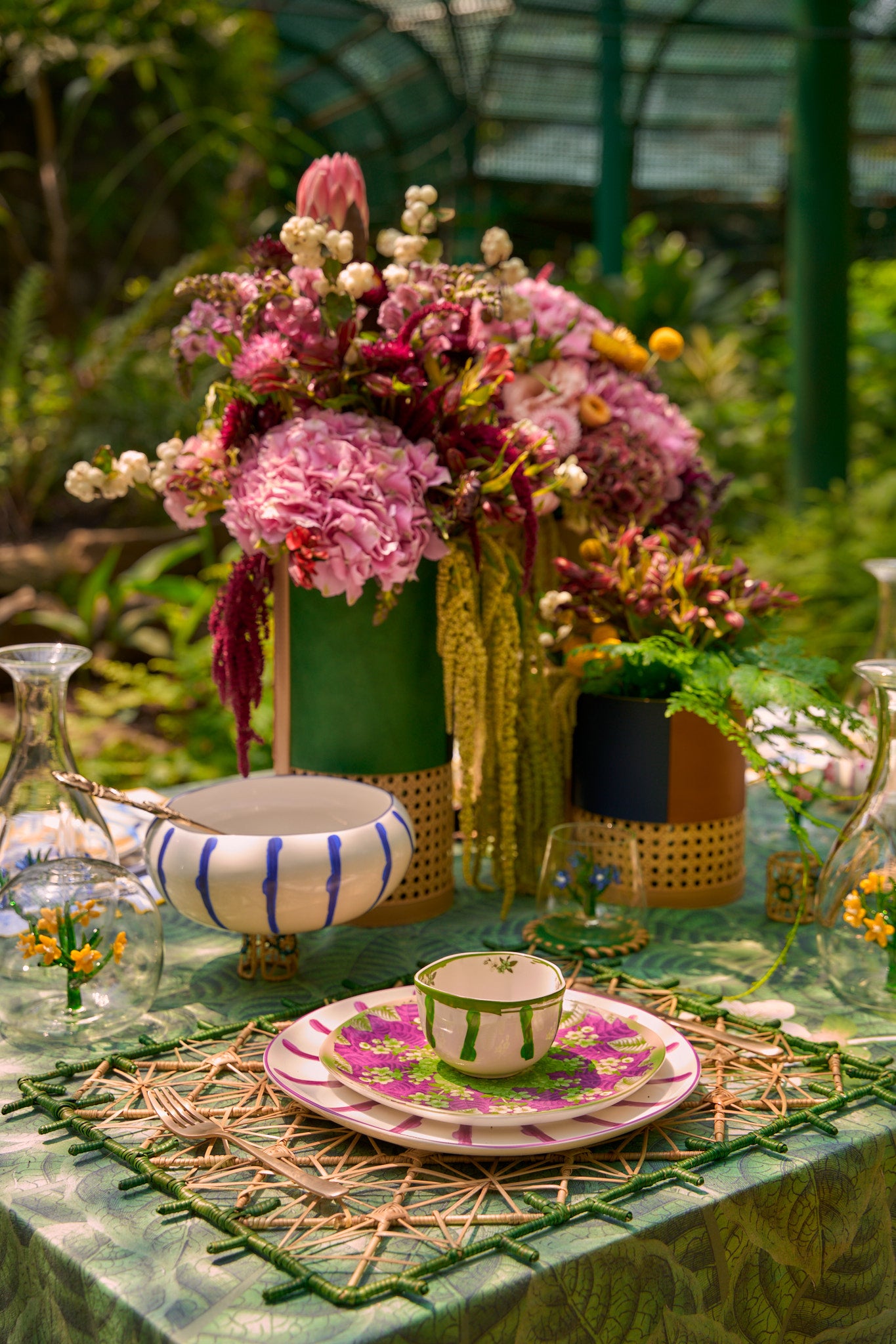 Jardin Large Serving Dish- Blue