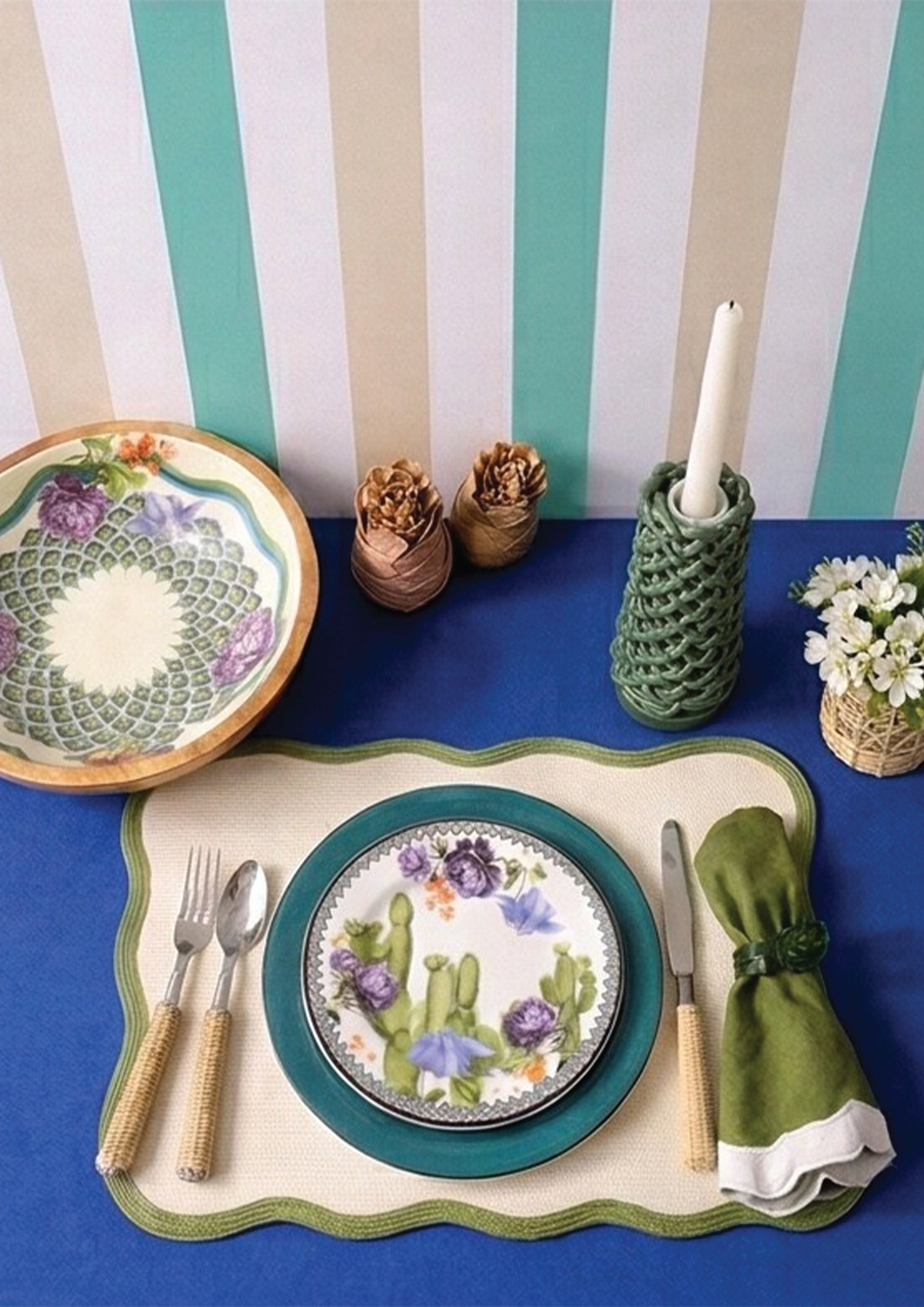 Scallop Green Placemat & Table Napkin