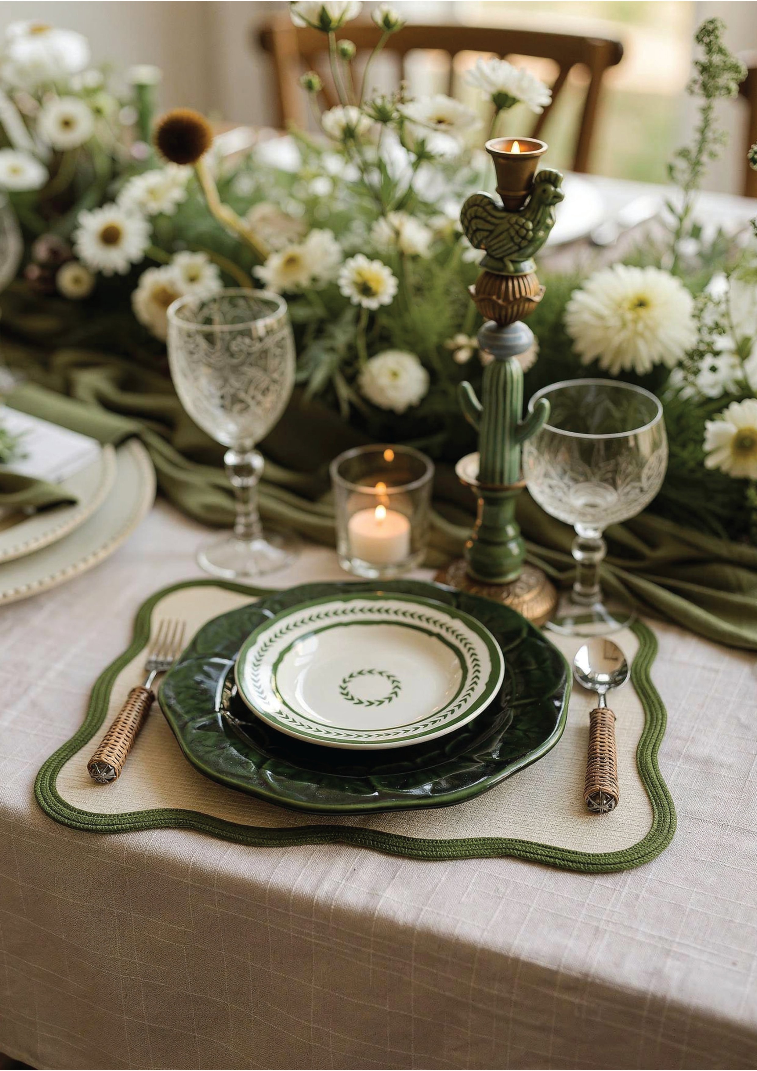 Scallop Green Placemat & Table Napkin